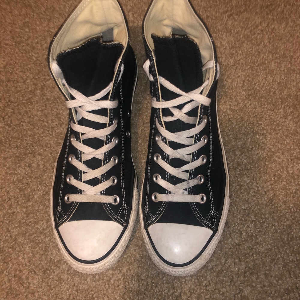Black high top converse